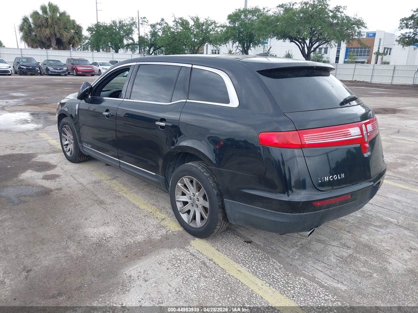 2017 Lincoln Mkt Livery