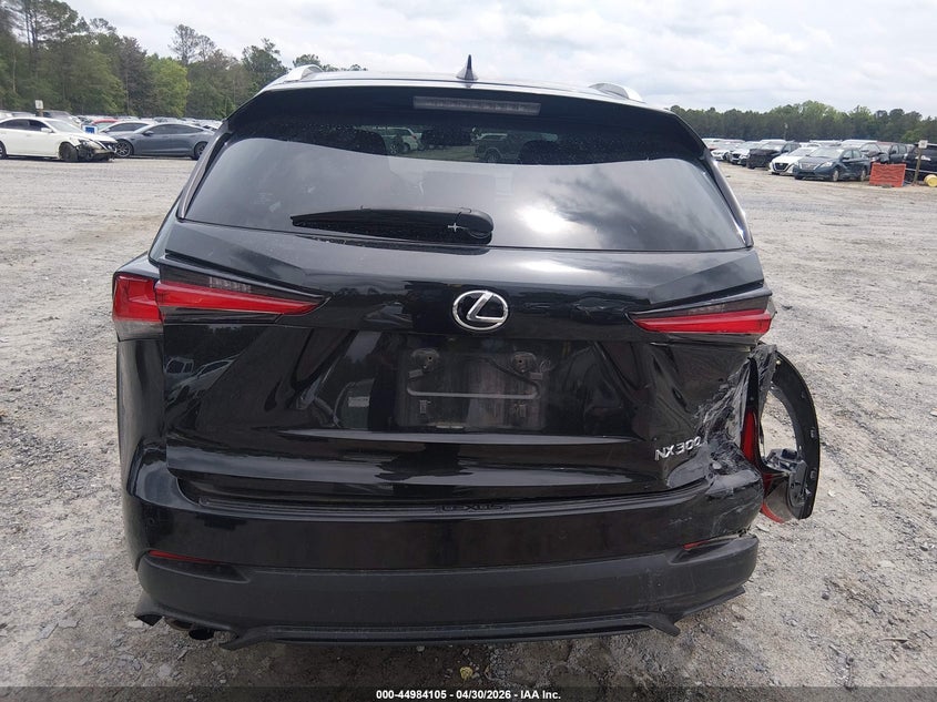 2019 LEXUS NX 300 — Фото 16
