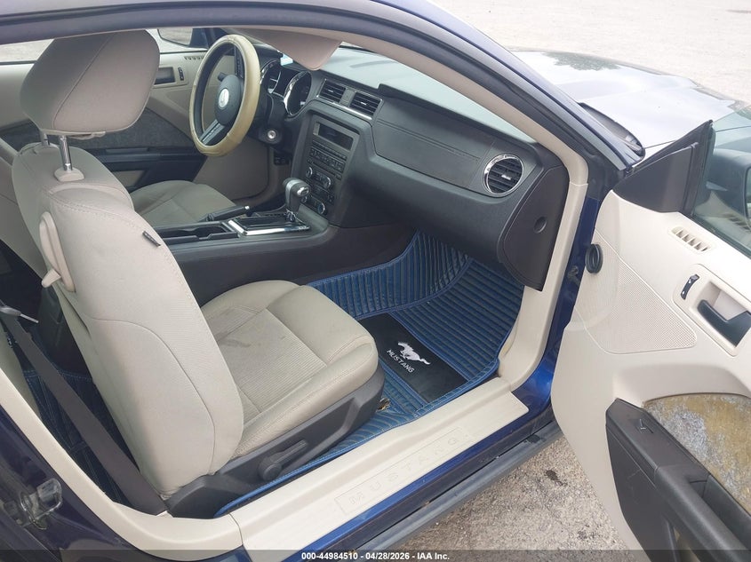 2010 Ford Mustang V6/V6 Premium