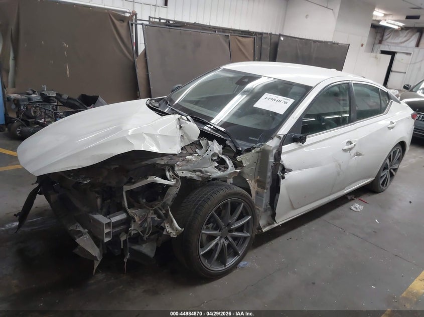 2021 NISSAN ALTIMA auction photo 2
