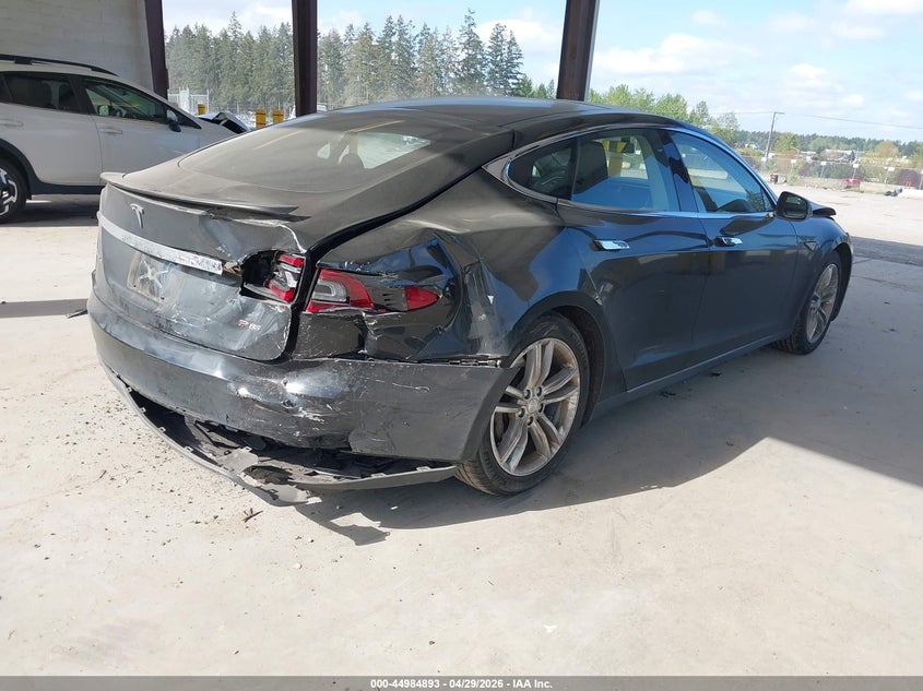Vin: 5yjsa1dp1dfp04590, lot: 45482317, tesla model s performance 20134