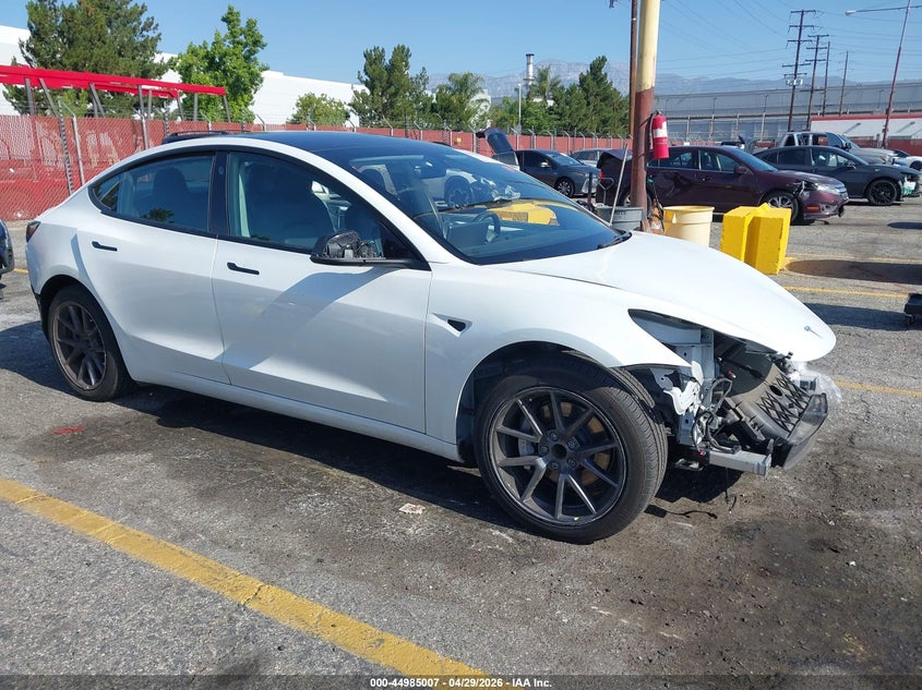 2022 Tesla Model 3 Rear-Wheel Drive
