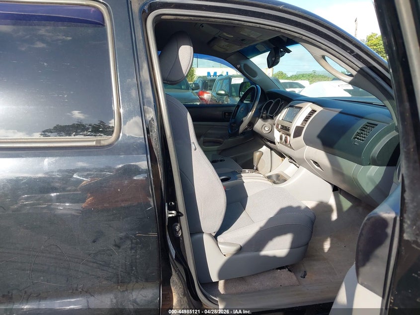 2011 TOYOTA TACOMA auction photo 5