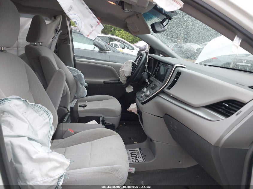 2017 TOYOTA SIENNA VAN 3.5L V-6 DI, DOHC, VVT, 296HP