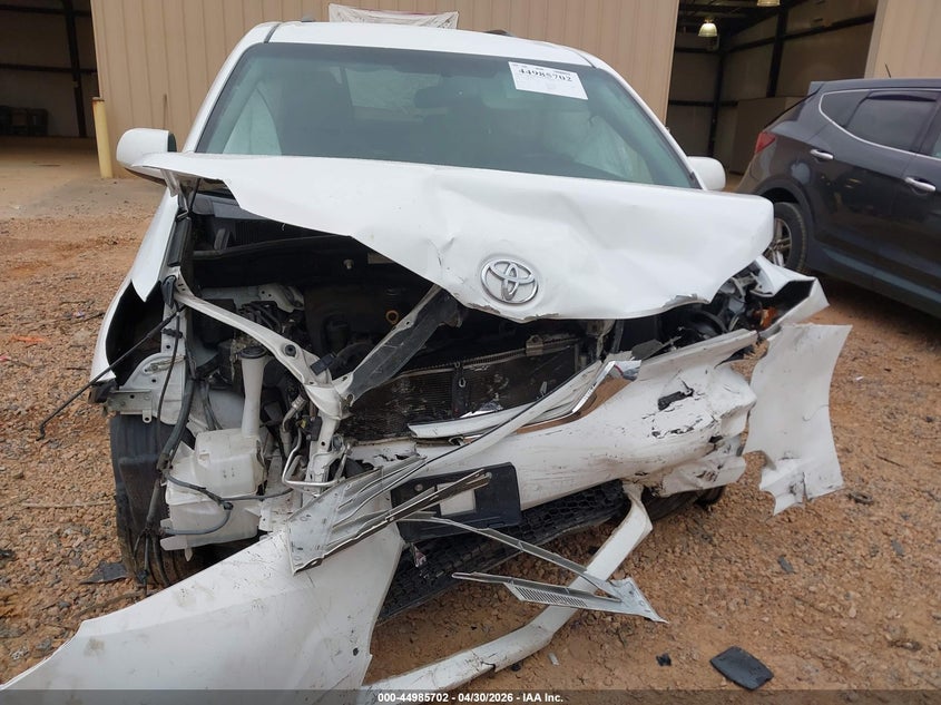 2017 TOYOTA SIENNA VAN 3.5L V-6 DI, DOHC, VVT, 296HP