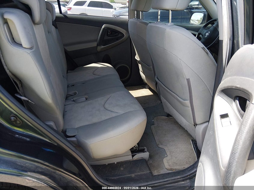 2011 TOYOTA RAV4 auction photo 8