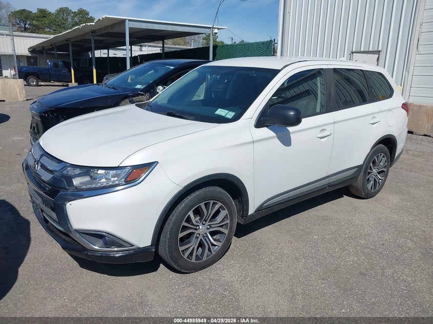 2017 Mitsubishi Outlander Es