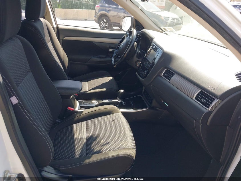 2017 Mitsubishi Outlander Es