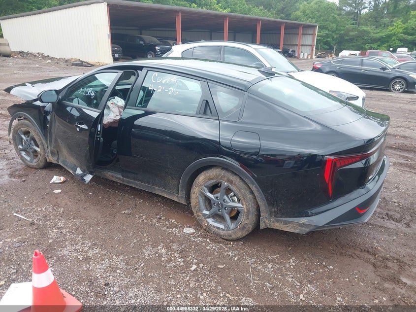 Vin: 3kpft4de9se215868, lot: 45483772, kia k4 lxs 20253