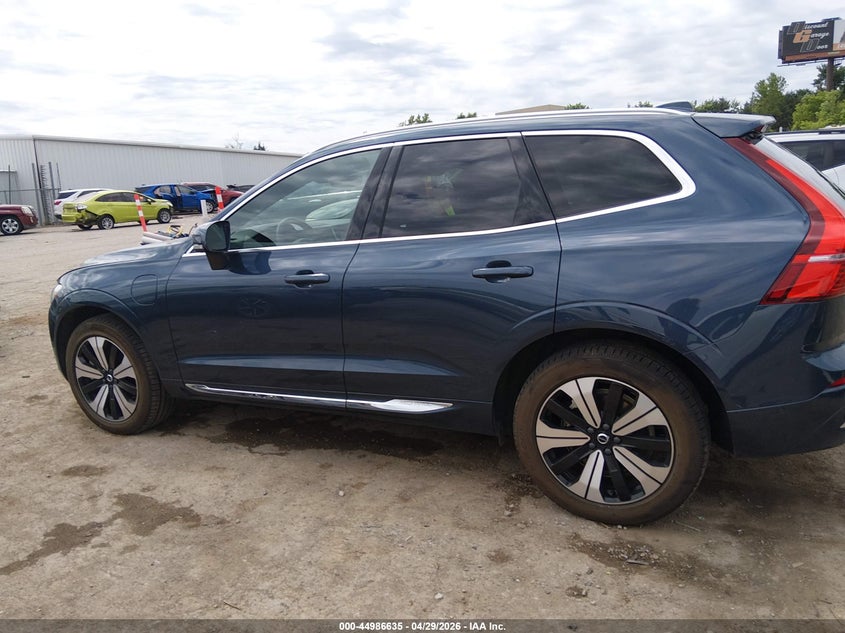 VOLVO XC60 RECHARGE PLUG-IN HYBRID - zdjęcie 15