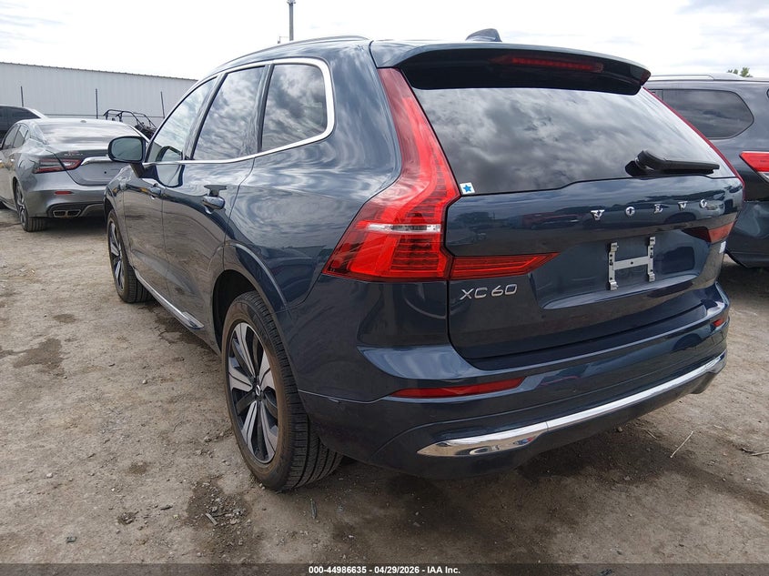 VOLVO XC60 RECHARGE PLUG-IN HYBRID - zdjęcie 3