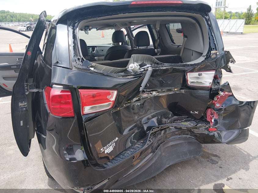 2017 KIA SEDONA auction photo 6
