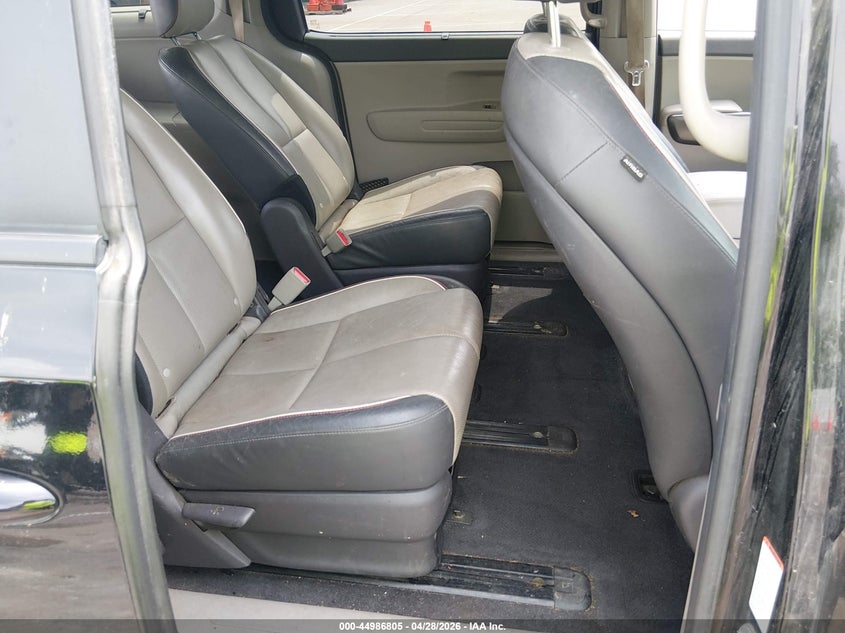 2017 KIA SEDONA auction photo 8