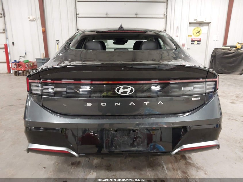 AtlanticExpress - Hyundai Sonata Hybrid