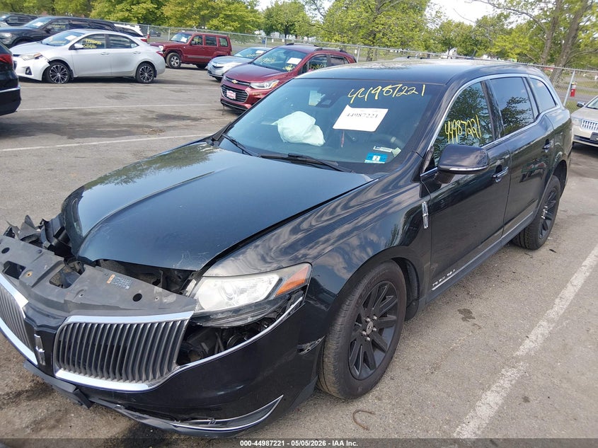 Vin: 2lmhj5nk1dbl56856, lot: 45484662, lincoln mkt livery 20132