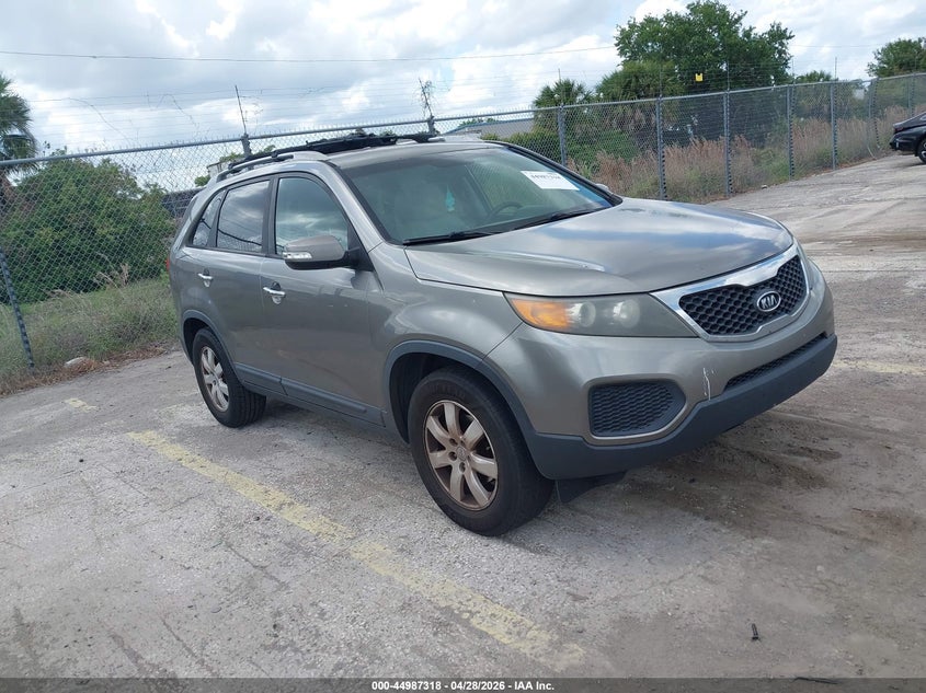2013 KIA SORENTO LX V6