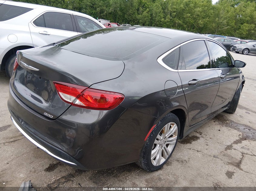 2016 CHRYSLER 200 auction photo 4