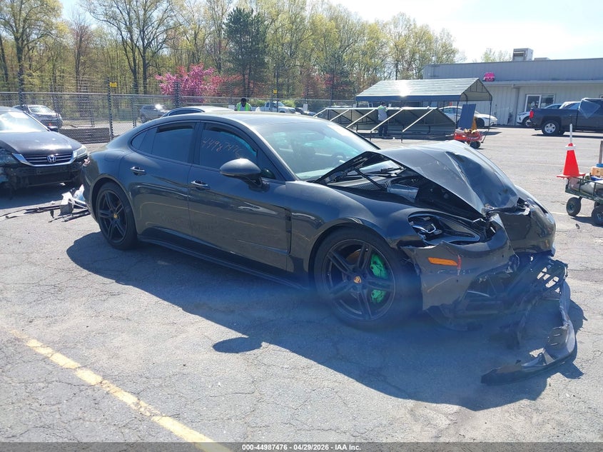 2017 PORSCHE PANAMERA 4