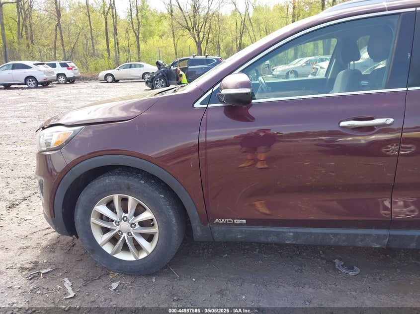 2016 KIA SORENTO auction photo 6