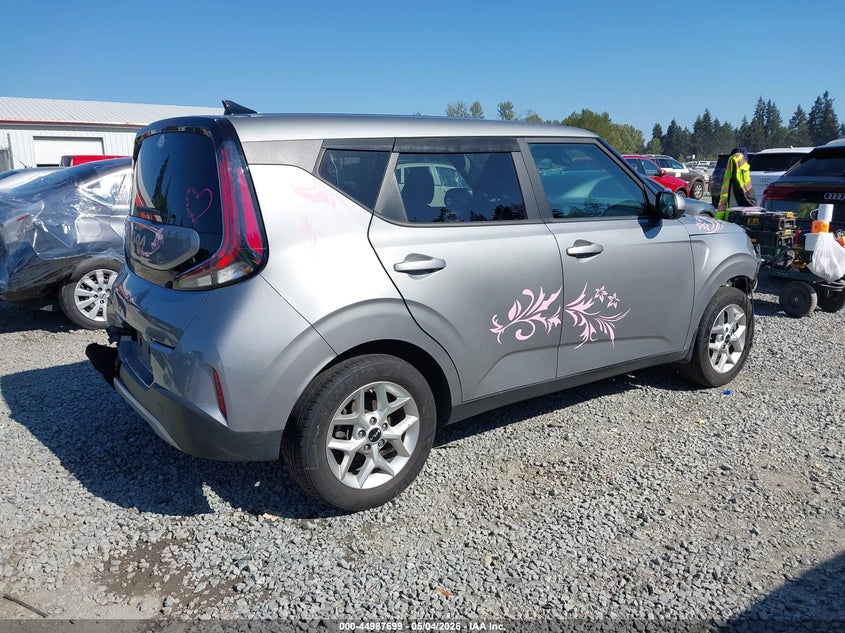 2023 KIA SOUL auction photo 4
