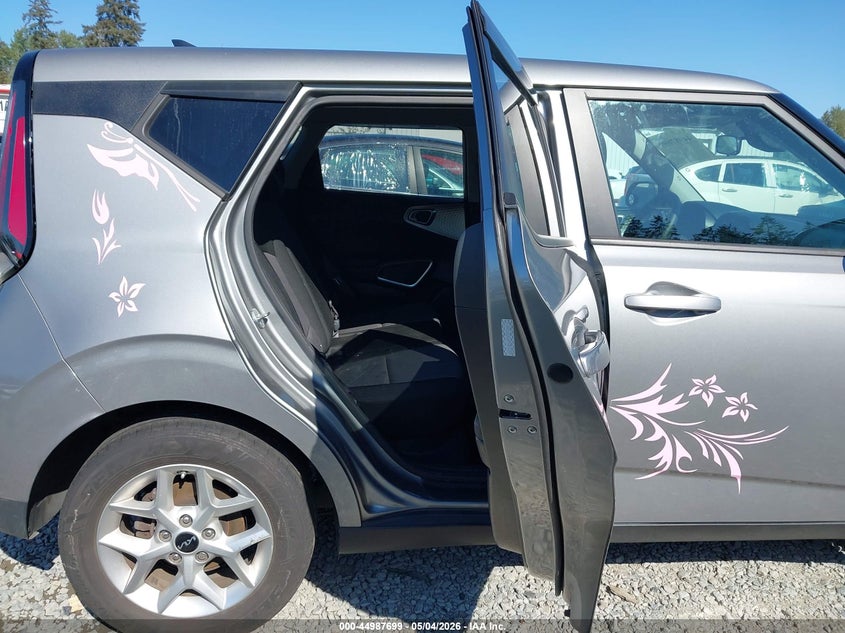 2023 KIA SOUL auction photo 8