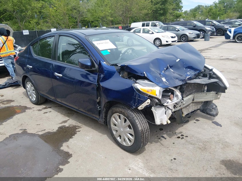 2018 NISSAN VERSA auction photo 1