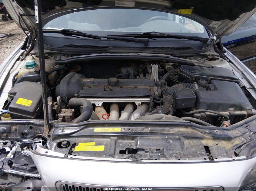 2004 Volvo V70 2.4 VIN: YV1SW61T042395448 Lot: 44988073