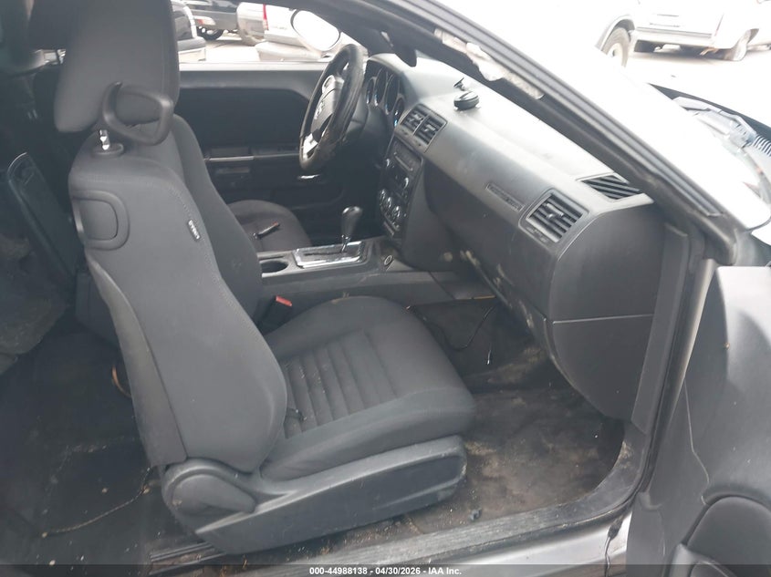 2B3CJ4DG3BH532030 2011 Dodge Challenger 3.6 silver