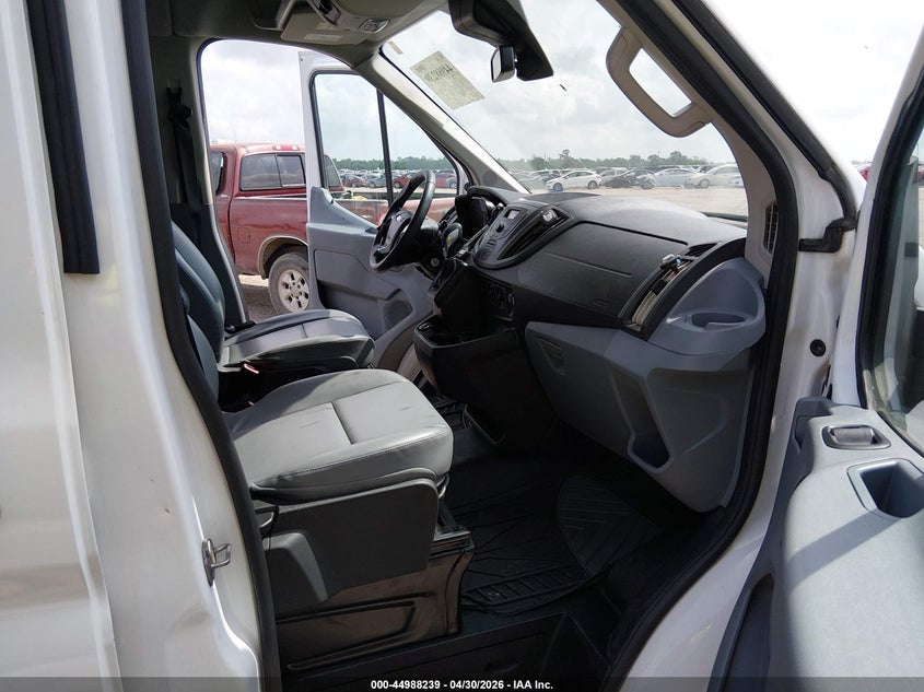 2017 Ford Transit-150 Xl