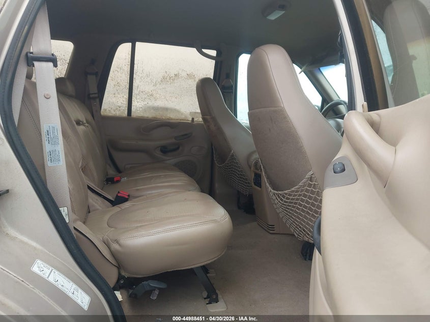 1997 Ford Expedition Eddie Bauer/Xlt VIN: 1FMEU176XVLA51680 Lot: 44988451