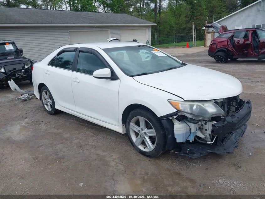 TOYOTA CAMRY 2012. Lot# 44988599. VIN 4T1BF1FK8CU554725. Photo 1