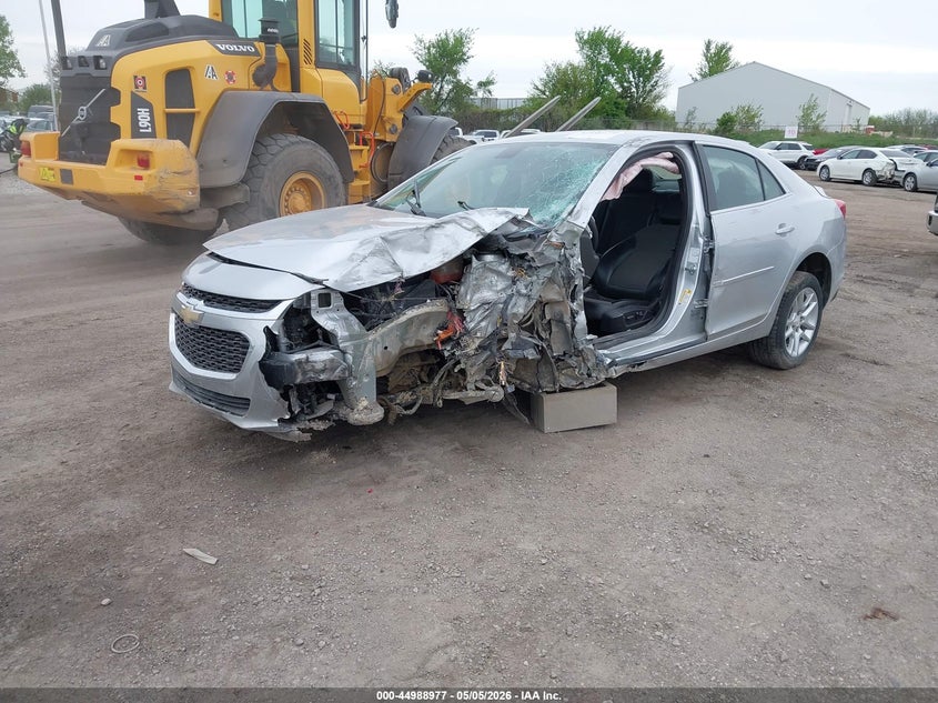 2015 CHEVROLET MALIBU auction photo 2