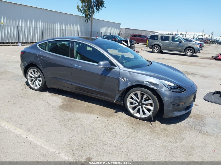 TESLA MODEL 3 2019. Lot# 44989130. VIN 5YJ3E1EA0KF300910. Photo 1