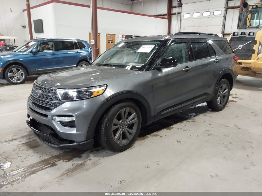 2022 FORD EXPLORER auction photo 2
