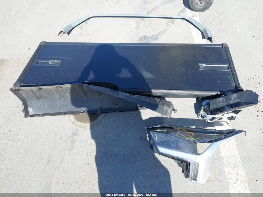 2022 Toyota Tundra Sr5 VIN: 5TFLA5AB5NX015213 Lot: 44989359