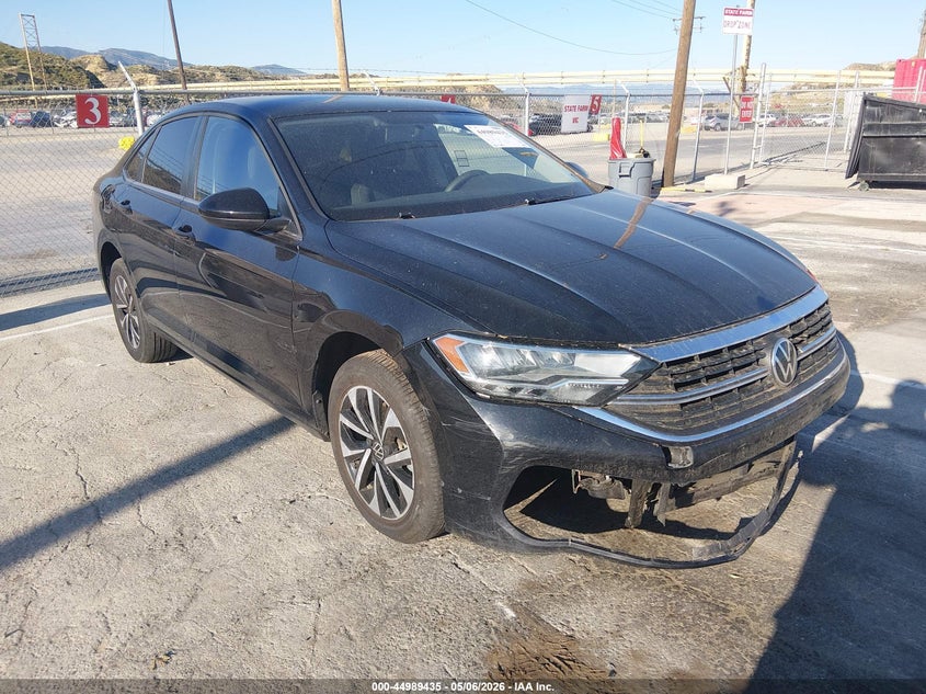 2022 VOLKSWAGEN JETTA  (VIN: 3VWCM7BU6NM018174)