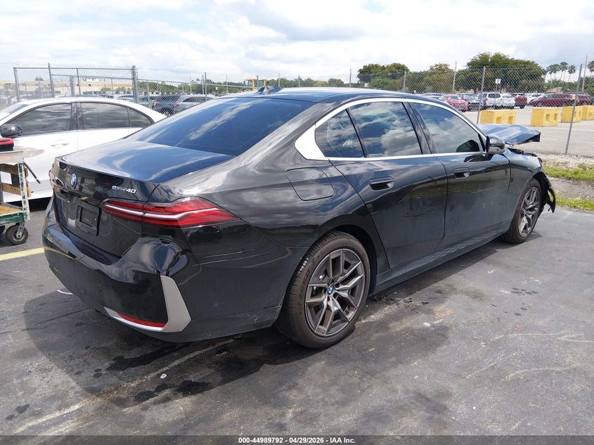 Vin: wby63hg02tcv24967, lot: 45487233, bmw i5 edrive40 20264