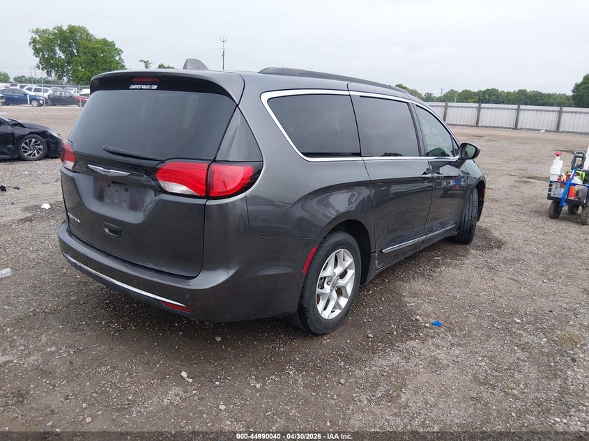 Vin: 2c4rc1bg1hr611235, lot: 45487481, chrysler pacifica touring-l 20174