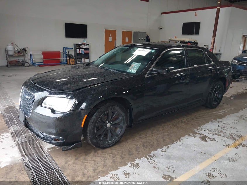 Vin: 2c3ccaag9jh299530, lot: 45487504, chrysler 300 touring 20182