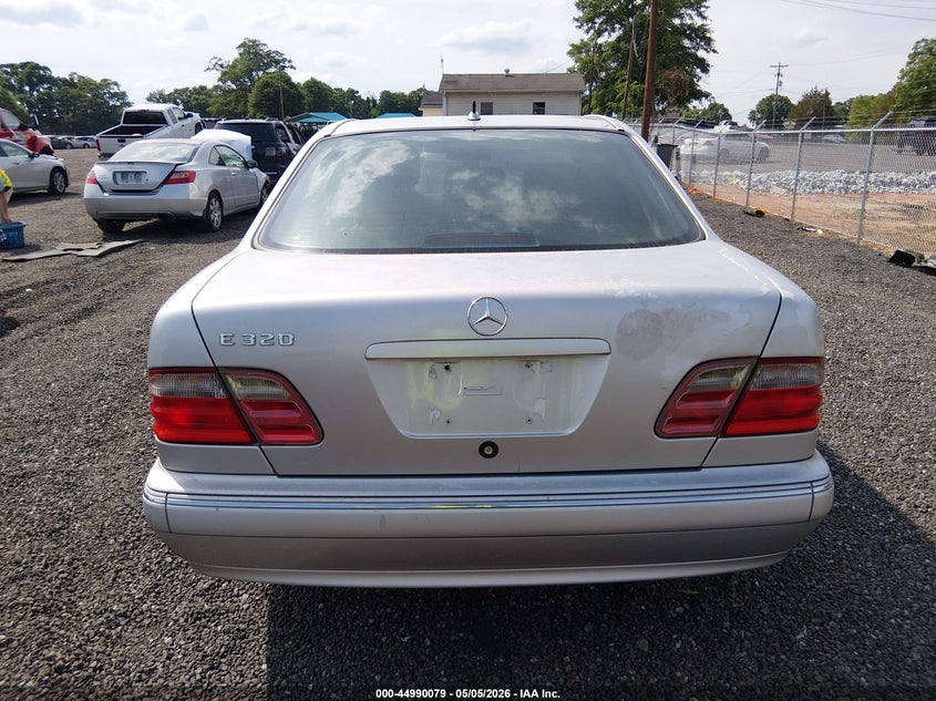2001 Mercedes-Benz E 320 VIN: WDBJF65J01B184674 Lot: 44990079