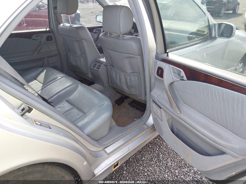 2001 Mercedes-Benz E 320 VIN: WDBJF65J01B184674 Lot: 44990079