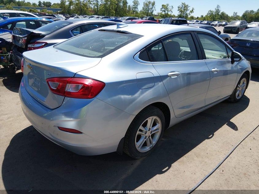 Vin: 1g1be5sm9h7125369, lot: 45487592, chevrolet cruze lt auto 20174