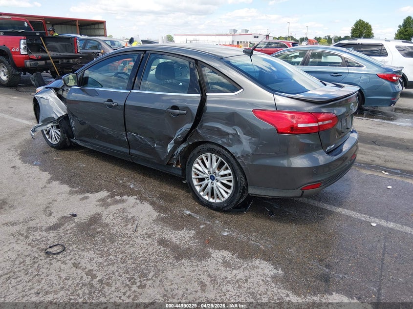 Vin: 1fadp3j23hl260519, lot: 45487670, ford focus titanium 20173