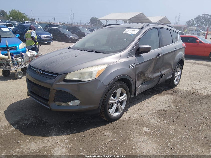 Vin: 1fmcu0g97eub01392, lot: 45487836, ford escape se 20142