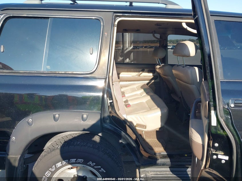 1997 Toyota Land Cruiser VIN: JT3HJ85J3V0159302 Lot: 44990540