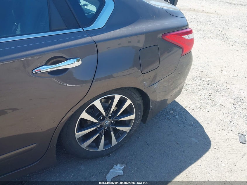 2016 NISSAN ALTIMA auction photo 6
