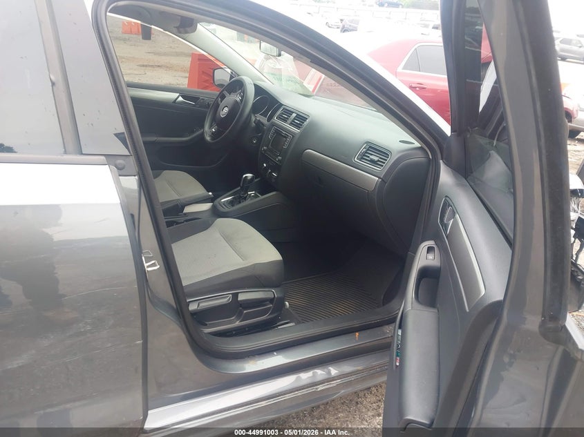 2018 VOLKSWAGEN JETTA auction photo 5