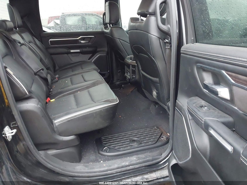 2025 RAM 1500 3.0L I-6 DI, DOHC, V(VIN: 1C6SRFJP7SN529892