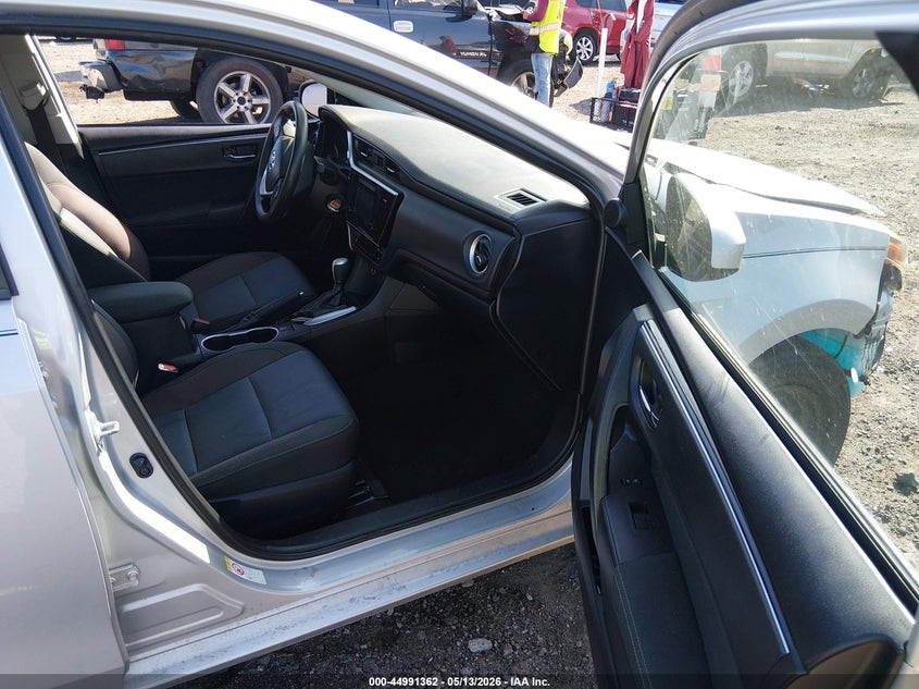2017 TOYOTA COROLLA auction photo 5