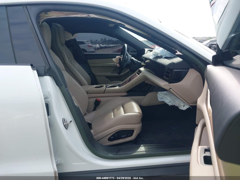 2022 PORSCHE TAYCAN auction photo 5